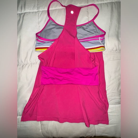 Rare Lululemon No Limits
Hot Pink tank Top Built-in Bra Raspberry Groovy Stripe - Picture 4 of 7